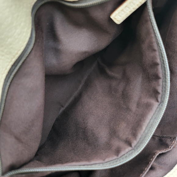 GUCCI PM CANVAS LEATHER TOTE BAG...Authentic w/ COA.... - Picture 11 of 15